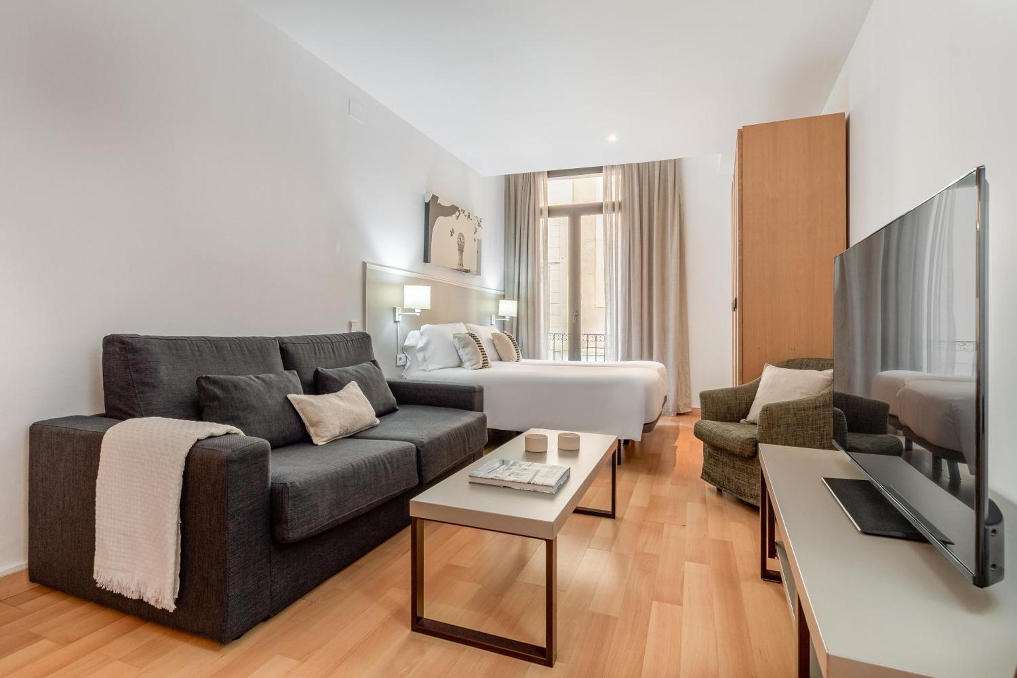 Aspasios Plaza Real Apartments Barcelona Bagian luar foto